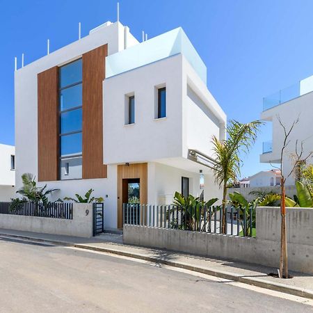 By The Beach - Royal Sapphire Villa Protaras Dış mekan fotoğraf