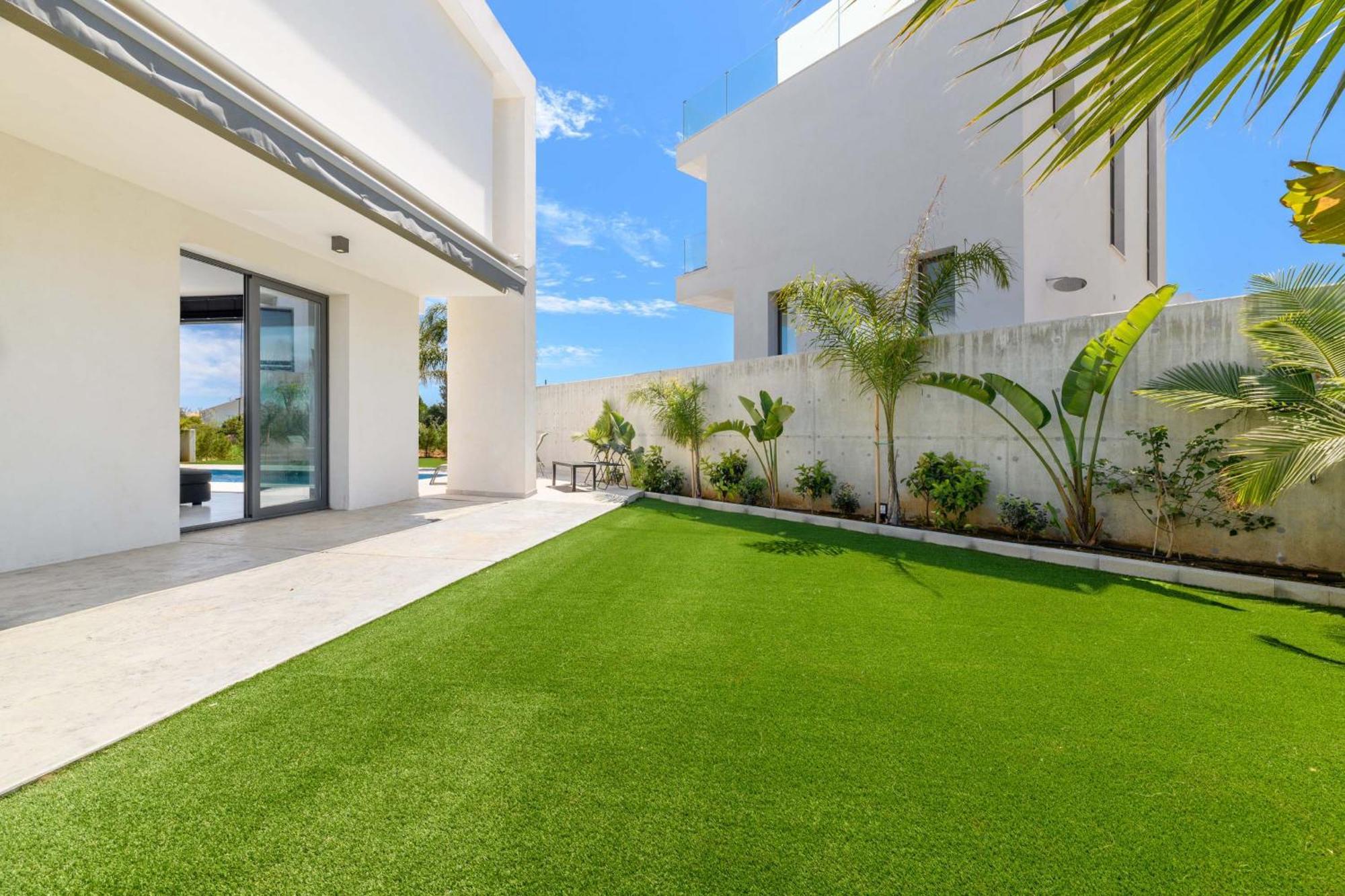 By The Beach - Royal Sapphire Villa Protaras Dış mekan fotoğraf